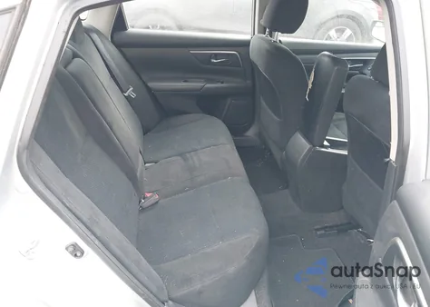 2015 Nissan Altima 2.5/2.5 S/2.5 Sl/2.5 Sv z USA, uszkodzony, nr VIN 1N4AL3AP8FN879242